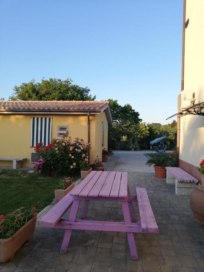 Casa Vacanze Angelica Ostra Vetere Exterior foto