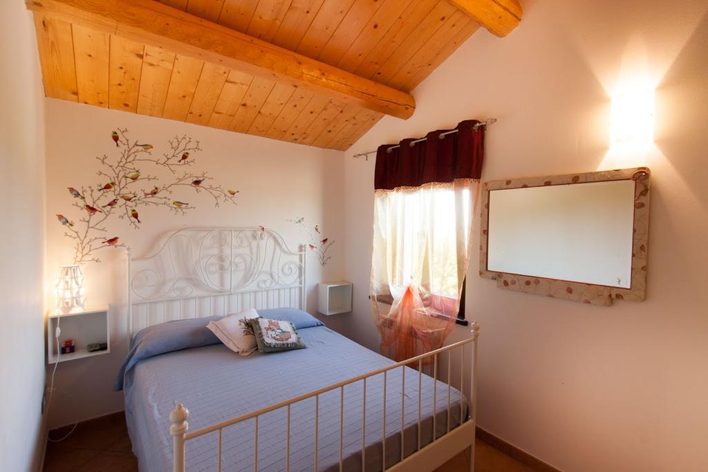 Casa Vacanze Angelica Ostra Vetere Exterior foto