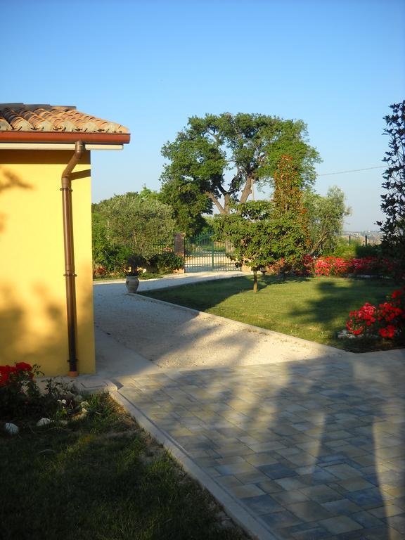 Casa Vacanze Angelica Ostra Vetere Exterior foto